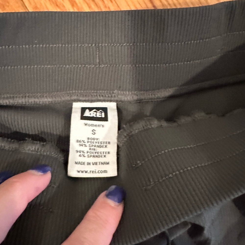 REI Dark Gray Jogger Pants, size S - Picture 2 of 3